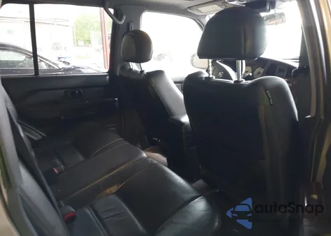 2002 Nissan Pathfinder Le from USA, damaged, VIN JN8DR09Y42W717800